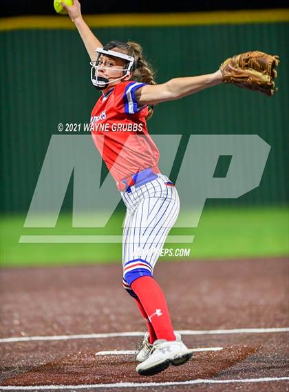 Thumbnail 1 in Spring Hill vs Alba-Golden photogallery.