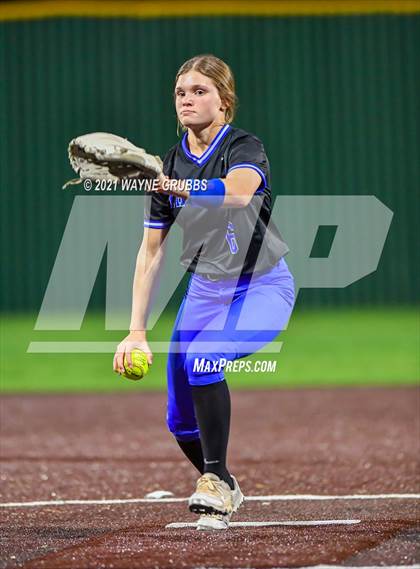 Thumbnail 1 in Spring Hill vs Alba-Golden photogallery.