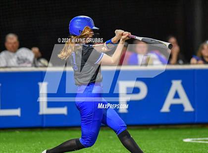 Thumbnail 2 in Spring Hill vs Alba-Golden photogallery.