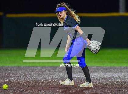 Thumbnail 2 in Spring Hill vs Alba-Golden photogallery.