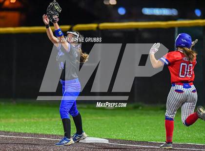 Thumbnail 1 in Spring Hill vs Alba-Golden photogallery.