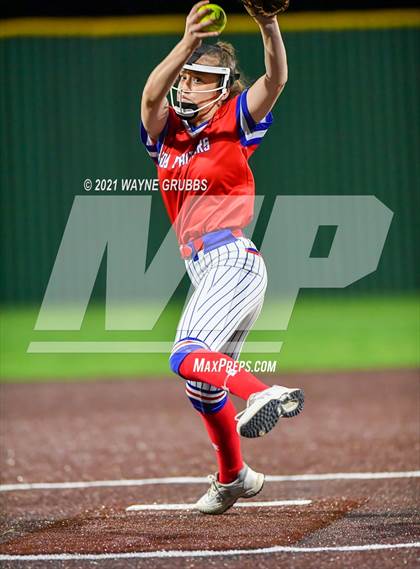 Thumbnail 3 in Spring Hill vs Alba-Golden photogallery.