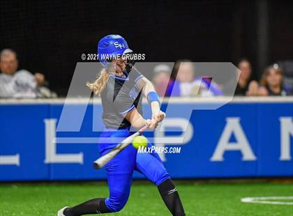 Thumbnail 3 in Spring Hill vs Alba-Golden photogallery.