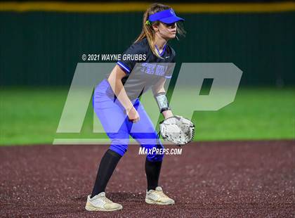 Thumbnail 3 in Spring Hill vs Alba-Golden photogallery.