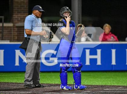 Thumbnail 3 in Spring Hill vs Alba-Golden photogallery.