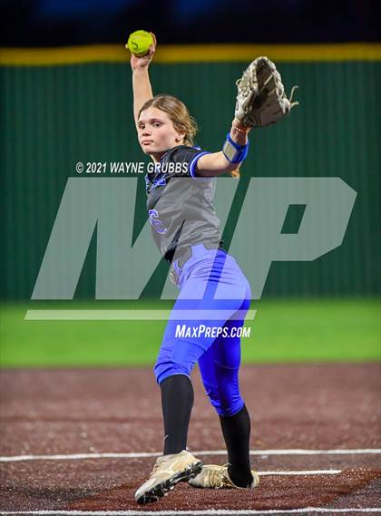 Thumbnail 3 in Spring Hill vs Alba-Golden photogallery.