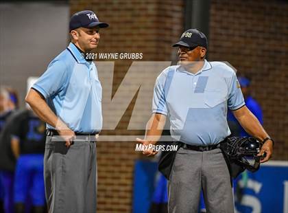 Thumbnail 3 in Spring Hill vs Alba-Golden photogallery.