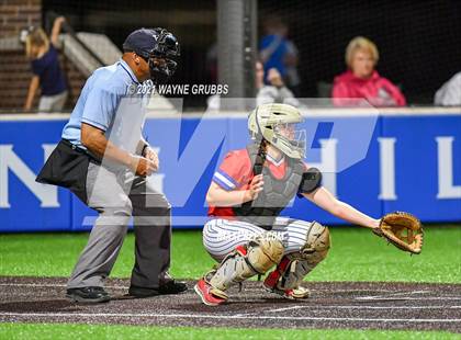 Thumbnail 1 in Spring Hill vs Alba-Golden photogallery.