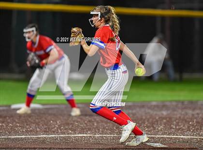 Thumbnail 1 in Spring Hill vs Alba-Golden photogallery.