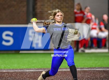 Thumbnail 3 in Spring Hill vs Alba-Golden photogallery.