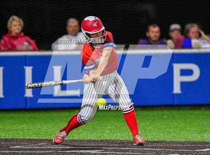 Thumbnail 2 in Spring Hill vs Alba-Golden photogallery.