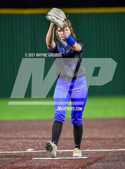 Thumbnail 1 in Spring Hill vs Alba-Golden photogallery.