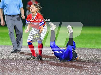 Thumbnail 2 in Spring Hill vs Alba-Golden photogallery.