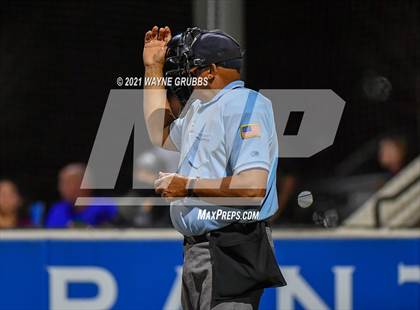 Thumbnail 3 in Spring Hill vs Alba-Golden photogallery.