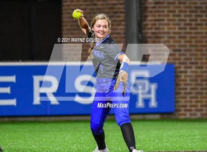 Thumbnail 2 in Spring Hill vs Alba-Golden photogallery.