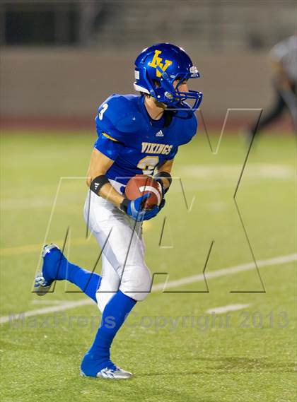 Thumbnail 2 in Lago Vista vs. Dilley photogallery.