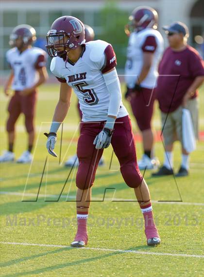 Thumbnail 2 in Lago Vista vs. Dilley photogallery.
