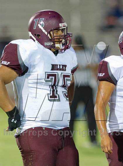 Thumbnail 2 in Lago Vista vs. Dilley photogallery.