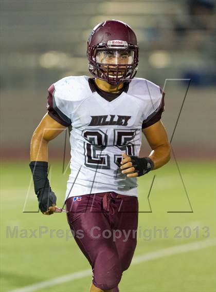 Thumbnail 2 in Lago Vista vs. Dilley photogallery.