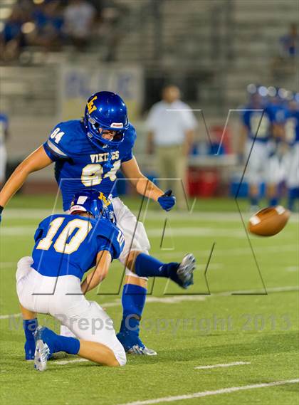 Thumbnail 1 in Lago Vista vs. Dilley photogallery.