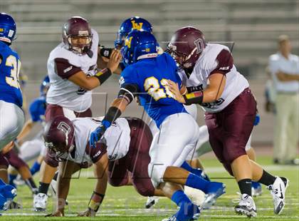 Thumbnail 3 in Lago Vista vs. Dilley photogallery.