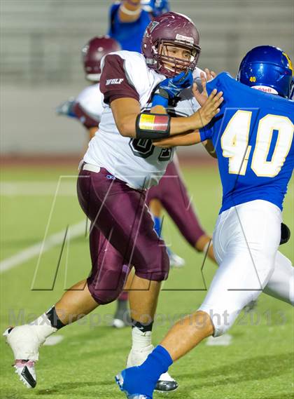 Thumbnail 1 in Lago Vista vs. Dilley photogallery.
