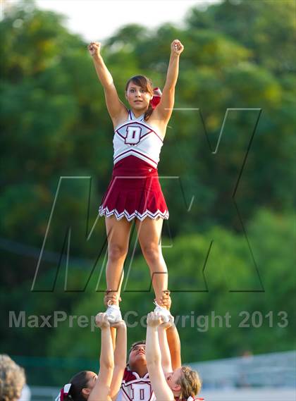 Thumbnail 1 in Lago Vista vs. Dilley photogallery.