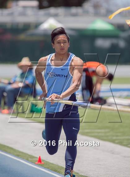 Thumbnail 3 in CIF Southern Section Track and Field Divisional Finals photogallery.