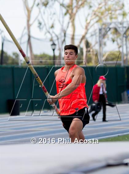 Thumbnail 1 in CIF Southern Section Track and Field Divisional Finals photogallery.