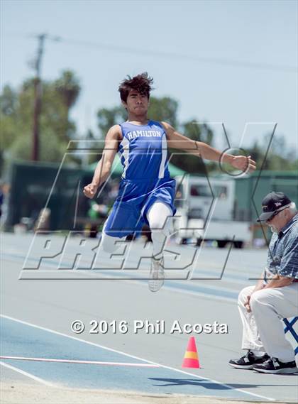 Thumbnail 3 in CIF Southern Section Track and Field Divisional Finals photogallery.