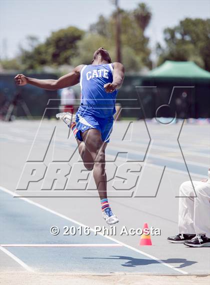 Thumbnail 1 in CIF Southern Section Track and Field Divisional Finals photogallery.