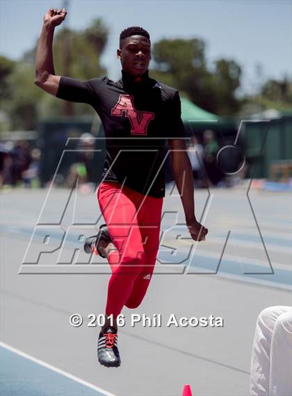 Thumbnail 3 in CIF Southern Section Track and Field Divisional Finals photogallery.