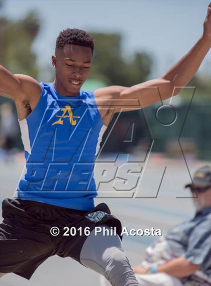 Thumbnail 1 in CIF Southern Section Track and Field Divisional Finals photogallery.