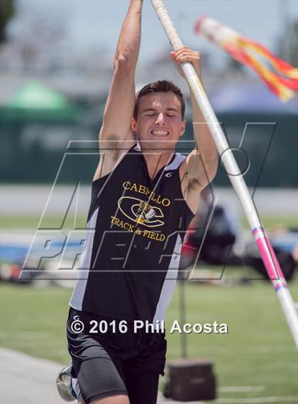 Thumbnail 1 in CIF Southern Section Track and Field Divisional Finals photogallery.