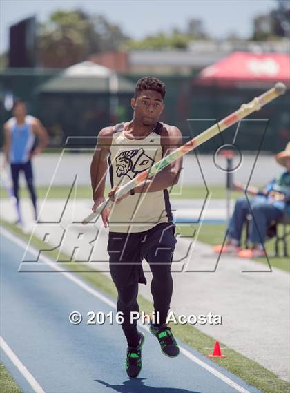 Thumbnail 2 in CIF Southern Section Track and Field Divisional Finals photogallery.