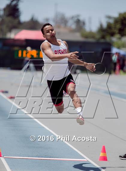 Thumbnail 1 in CIF Southern Section Track and Field Divisional Finals photogallery.