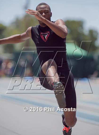 Thumbnail 1 in CIF Southern Section Track and Field Divisional Finals photogallery.
