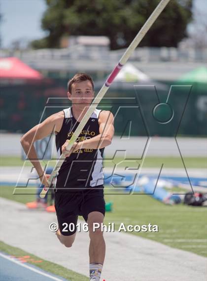 Thumbnail 1 in CIF Southern Section Track and Field Divisional Finals photogallery.
