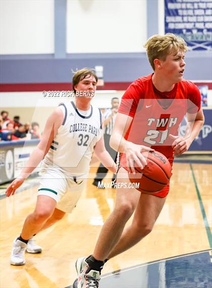 Thumbnail 2 in College Park vs The Woodlands photogallery.