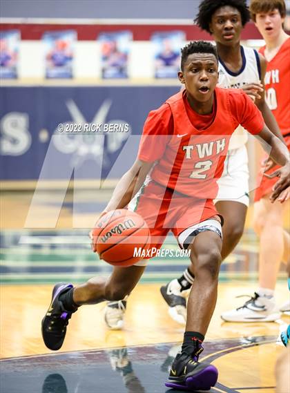 Thumbnail 3 in College Park vs The Woodlands photogallery.