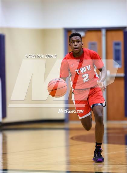 Thumbnail 3 in College Park vs The Woodlands photogallery.