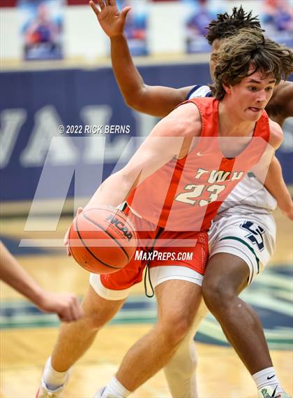 Thumbnail 1 in College Park vs The Woodlands photogallery.