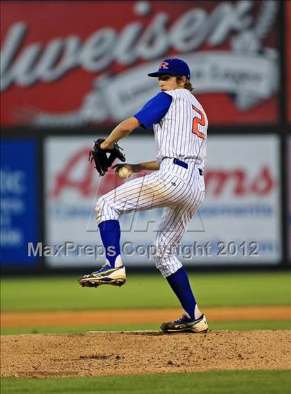Thumbnail 3 in Whiteville vs. Randleman (NCHSAA 2A State Final - Game 1) photogallery.