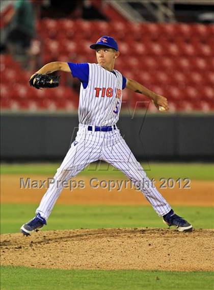 Thumbnail 2 in Whiteville vs. Randleman (NCHSAA 2A State Final - Game 1) photogallery.