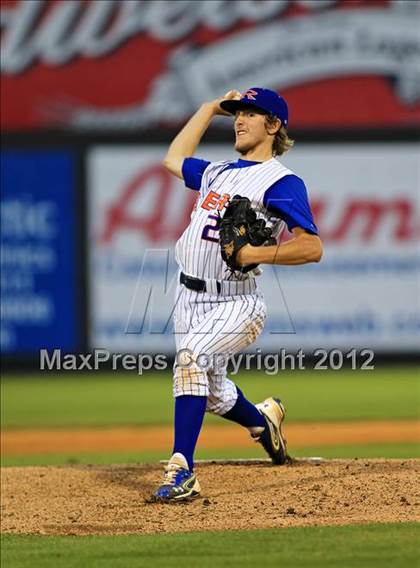Thumbnail 1 in Whiteville vs. Randleman (NCHSAA 2A State Final - Game 1) photogallery.