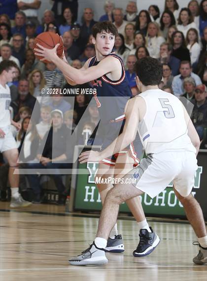 Thumbnail 2 in Bronxville vs Briarcliff (Section 1 Class B Final) photogallery.