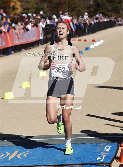 Thumbnail 2 in NCHSAA 3A Championship photogallery.