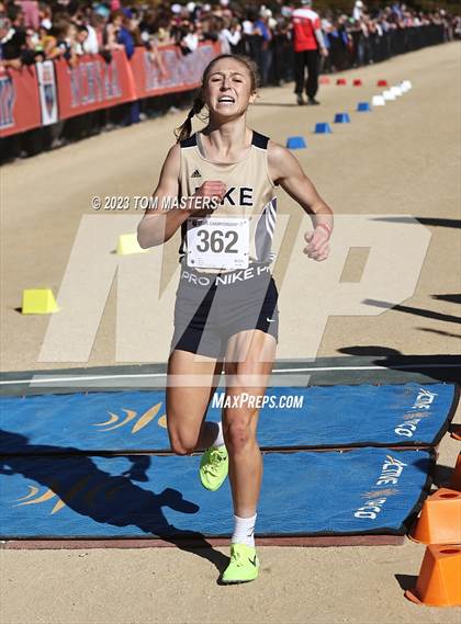 Thumbnail 1 in NCHSAA 3A Championship photogallery.