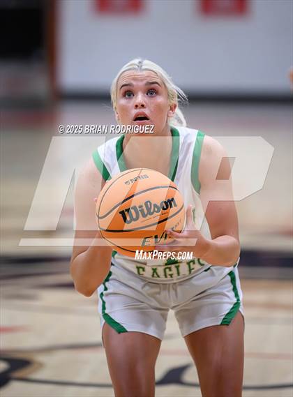 Thumbnail 3 in Greene County Tech vs. Dierks (Cavenaugh Classic) photogallery.