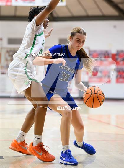 Thumbnail 3 in Greene County Tech vs. Dierks (Cavenaugh Classic) photogallery.